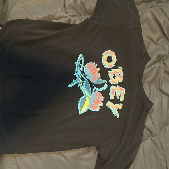Teens Obey Shirt Medium - Picture 2 of 3